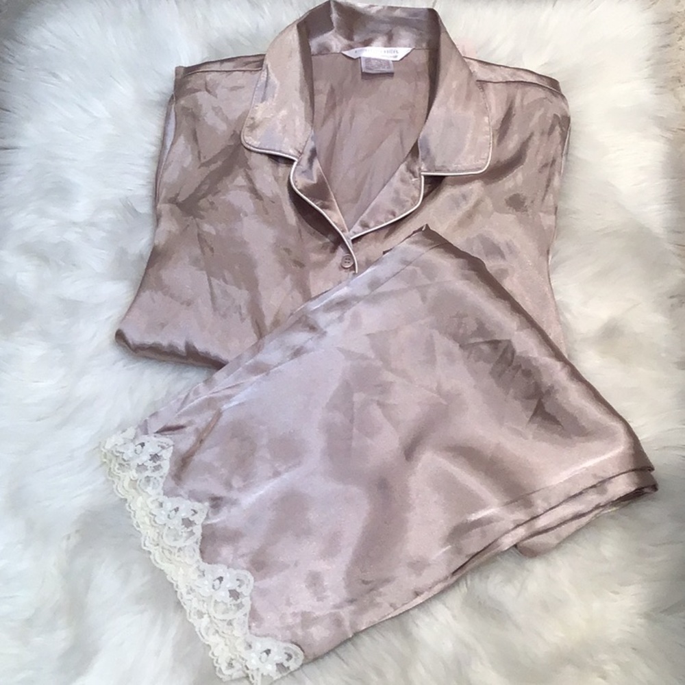 Gilligan & O’Malley Sleepwear 2 Piece Satin Pajamas NWT